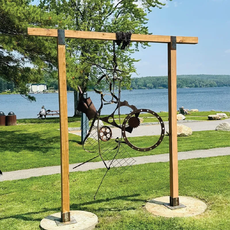 A photo of the sculpture "hopskip" by Nicole Peskin