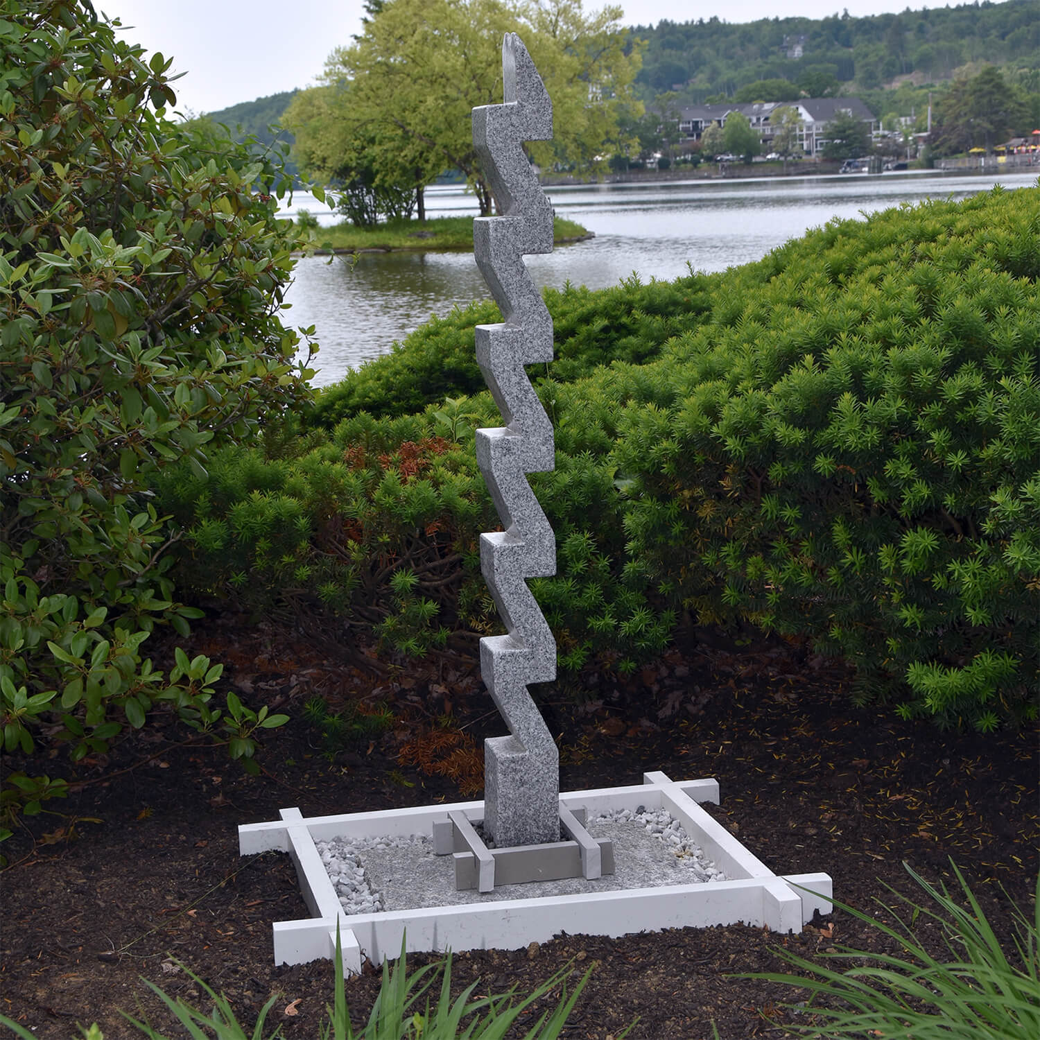 A photo of the sculpture "Rhode Island Red" by Gints Grinbergs